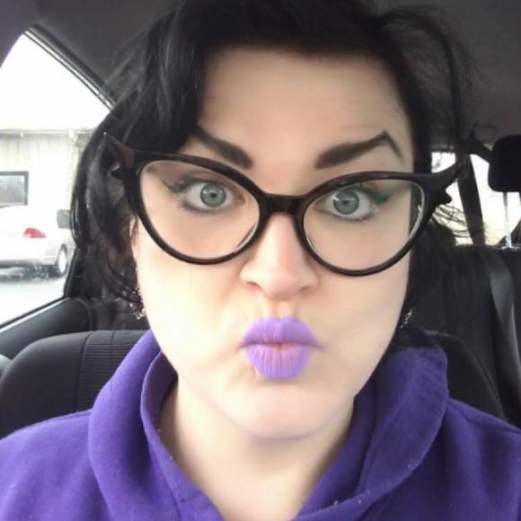 Meet your Posher, Shawna - Picture 1 of 1